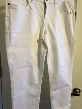 Old Navy White Women’s Boyfriend Jeans